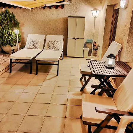 Luna With Jacuzzi, 5mins Walking To The Beach, Sea And Castle View Big Terrace Lägenhet *