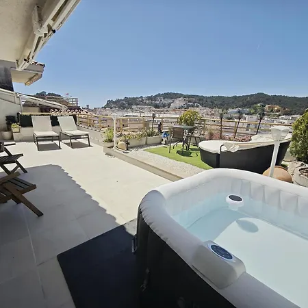 Luna With Jacuzzi, 5mins Walking To The Beach, Sea And Castle View Big Terrace *