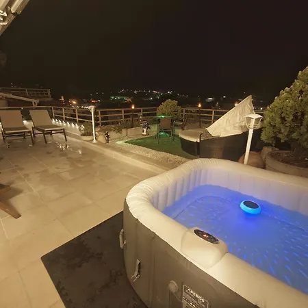 Lägenhet Luna With Jacuzzi, 5mins Walking To The Beach, Sea And Castle View Big Terrace