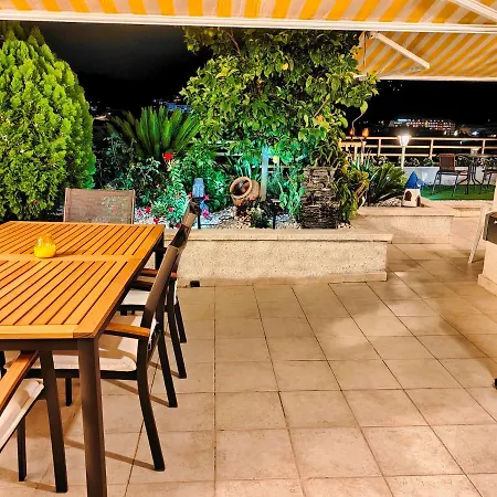 Luna With Jacuzzi, 5mins Walking To The Beach, Sea And Castle View Big Terrace Apartment Tossa de Mar