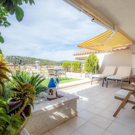 Luna With Jacuzzi, 5mins Walking To The Beach, Sea And Castle View Big Terrace Apartment