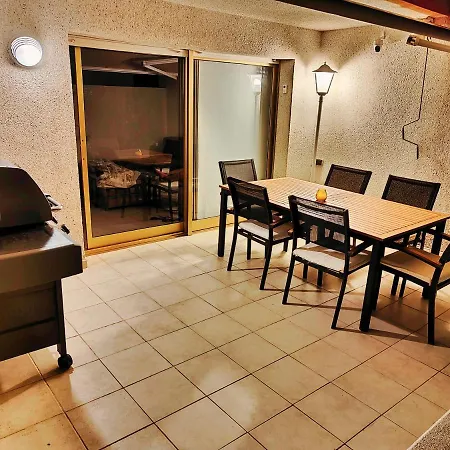 Luna With Jacuzzi, 5mins Walking To The Beach, Sea And Castle View Big Terrace 滨海托萨