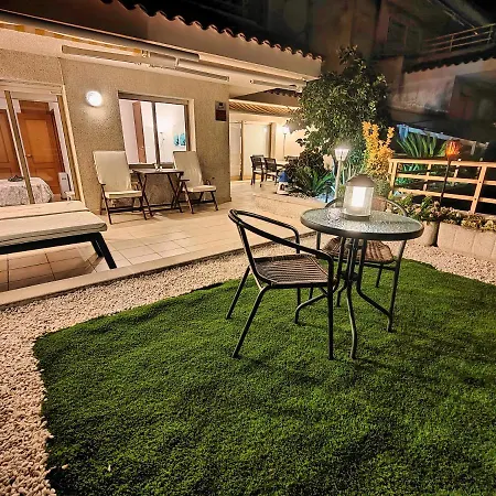 Luna With Jacuzzi, 5mins Walking To The Beach, Sea And Castle View Big Terrace Apartment