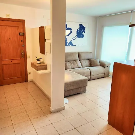 Luna With Jacuzzi, 5mins Walking To The Beach, Sea And Castle View Big Terrace * Tossa de Mar