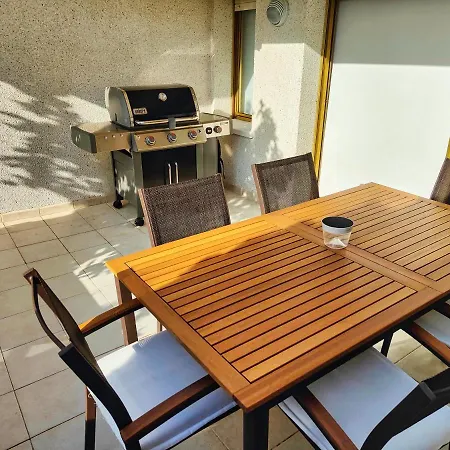 Luna With Jacuzzi, 5mins Walking To The Beach, Sea And Castle View Big Terrace Apartment