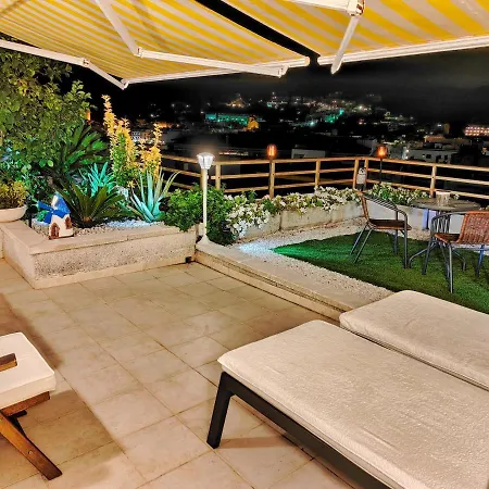 Apartment Luna With Jacuzzi, 5mins Walking To The Beach, Sea And Castle View Big Terrace *