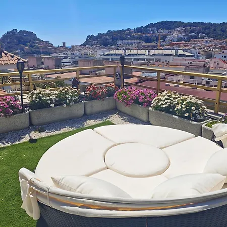 Luna With Jacuzzi, 5mins Walking To The Beach, Sea And Castle View Big Terrace 滨海托萨