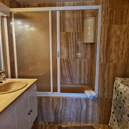 Apartment Luna With Jacuzzi, 5mins Walking To The Beach, Sea And Castle View Big Terrace Tossa de Mar