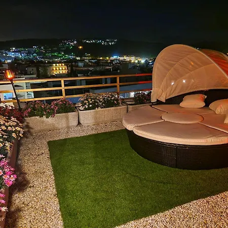公寓 Luna With Jacuzzi, 5mins Walking To The Beach, Sea And Castle View Big Terrace