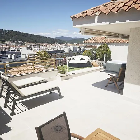 Luna With Jacuzzi, 5mins Walking To The Beach, Sea And Castle View Big Terrace 滨海托萨