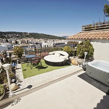Luna With Jacuzzi, 5mins Walking To The Beach, Sea And Castle View Big Terrace