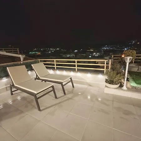 Luna With Jacuzzi, 5mins Walking To The Beach, Sea And Castle View Big Terrace 滨海托萨