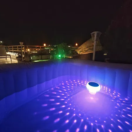 Luna With Jacuzzi, 5mins Walking To The Beach, Sea And Castle View Big Terrace Apartment