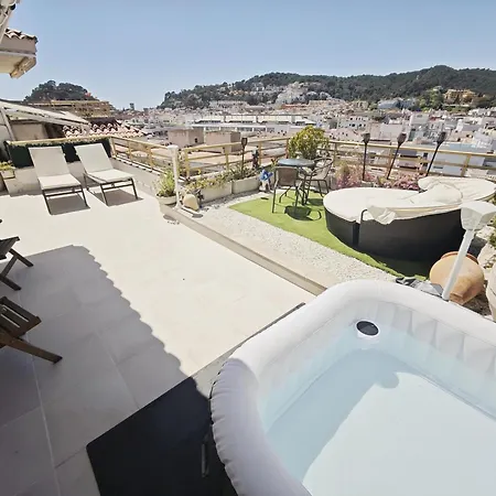 Luna With Jacuzzi, 5mins Walking To The Beach, Sea And Castle View Big Terrace Tossa de Mar