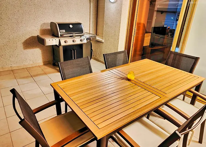 Luna With Jacuzzi, 5mins Walking To The Beach, Sea And Castle View Big Terrace * Tossa de Mar