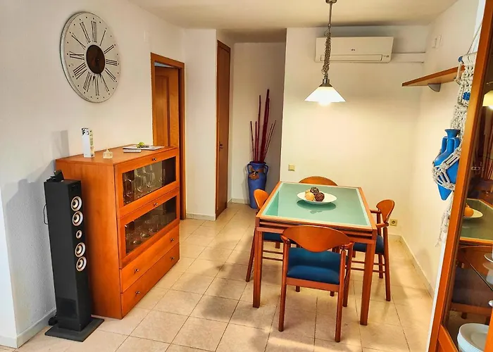 Luna With Jacuzzi, 5mins Walking To The Beach, Sea And Castle View Big Terrace Tossa de Mar