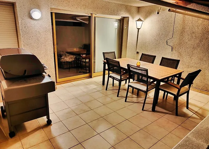 Luna With Jacuzzi, 5mins Walking To The Beach, Sea And Castle View Big Terrace Tossa de Mar