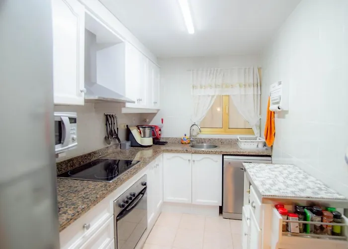 Luna With Jacuzzi, 5mins Walking To The Beach, Sea And Castle View Big Terrace Appartement Tossa de Mar