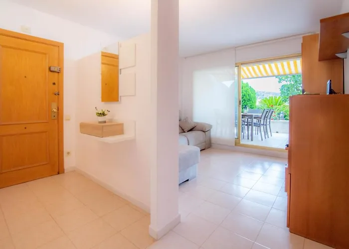 Appartement Luna With Jacuzzi, 5mins Walking To The Beach, Sea And Castle View Big Terrace *