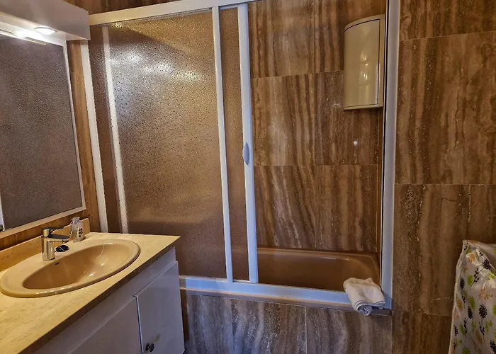 Luna With Jacuzzi, 5mins Walking To The Beach, Sea And Castle View Big Terrace Tossa de Mar