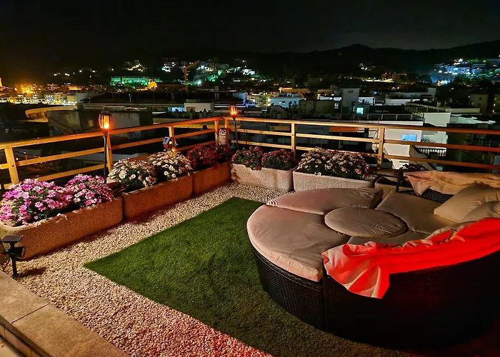 Appartement Luna With Jacuzzi, 5mins Walking To The Beach, Sea And Castle View Big Terrace *