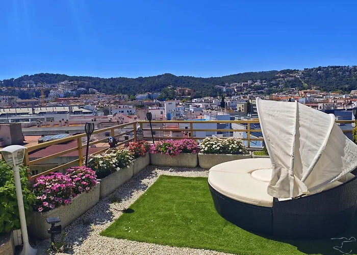 Luna With Jacuzzi, 5mins Walking To The Beach, Sea And Castle View Big Terrace Tossa de Mar