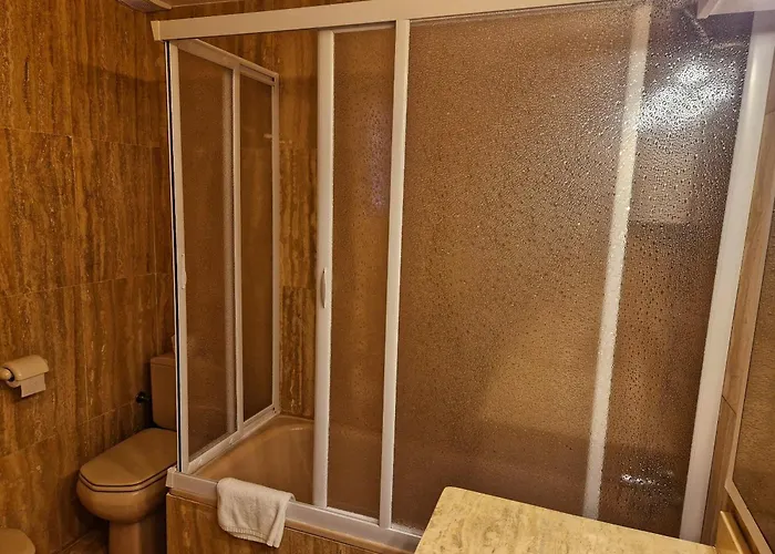 Luna With Jacuzzi, 5mins Walking To The Beach, Sea And Castle View Big Terrace Tossa de Mar