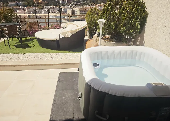 Appartement Luna With Jacuzzi, 5mins Walking To The Beach, Sea And Castle View Big Terrace Tossa de Mar