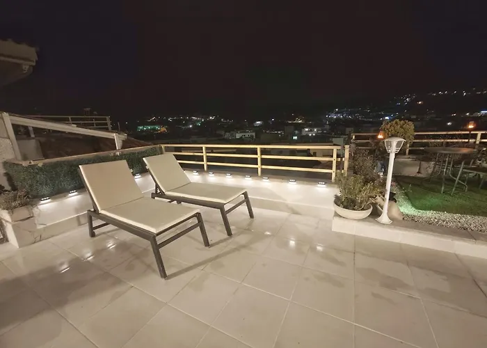 Luna With Jacuzzi, 5mins Walking To The Beach, Sea And Castle View Big Terrace Tossa de Mar