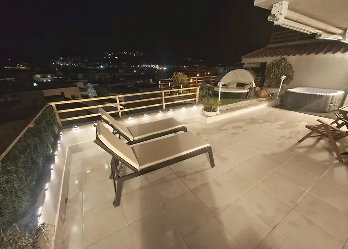 Luna With Jacuzzi, 5mins Walking To The Beach, Sea And Castle View Big Terrace Appartement *